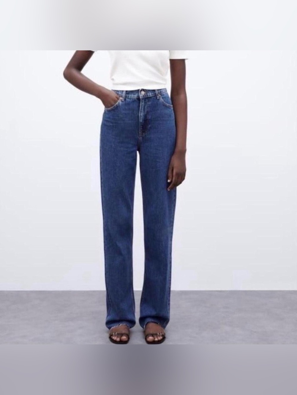 ZARA The 90s Full Length Retro Minimalist Straight Leg High Rise Jeans - Size 8